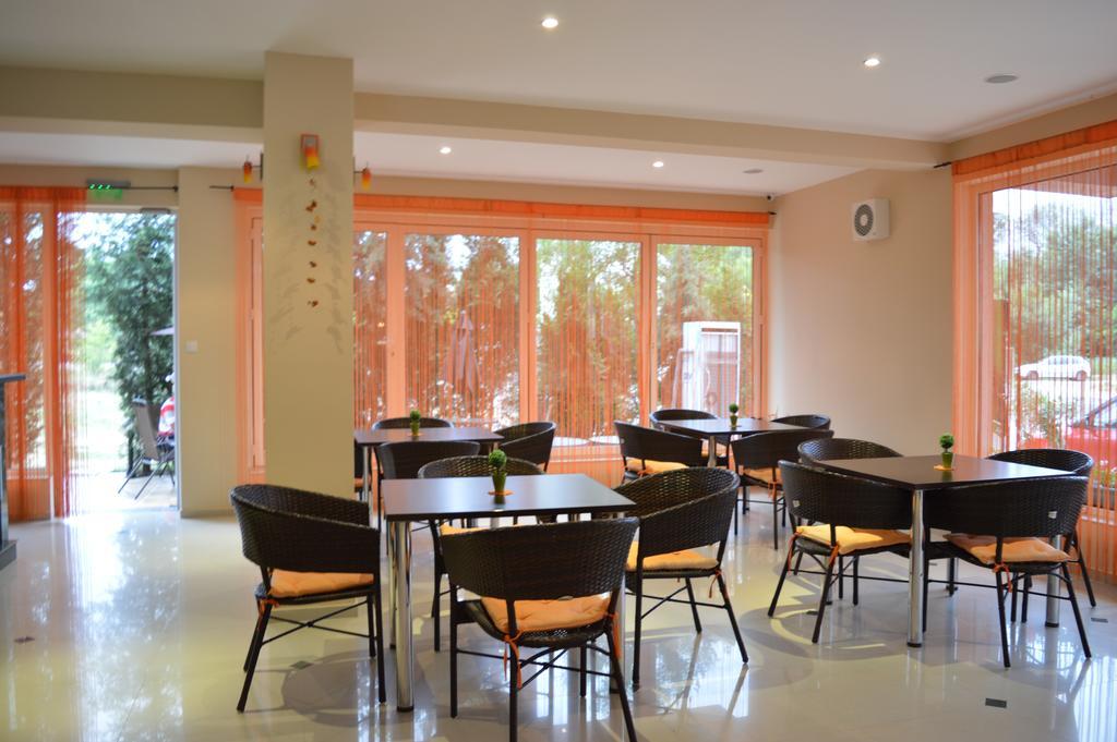 Hotel Paradise Lozenec Kültér fotó