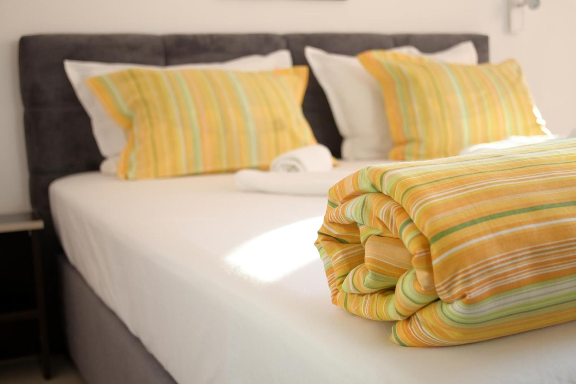 Hotel Paradise Lozenec Kültér fotó