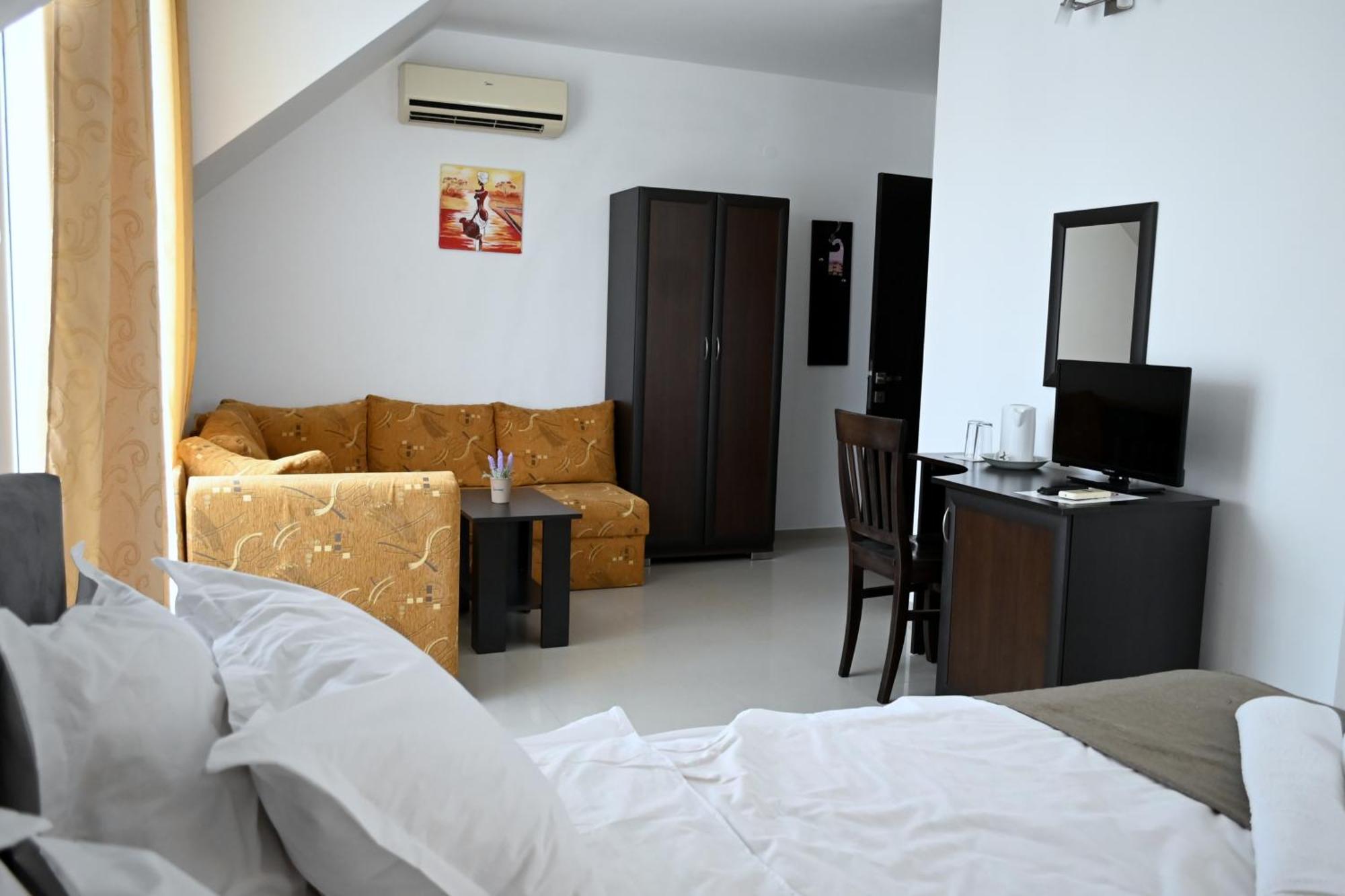 Hotel Paradise Lozenec Kültér fotó