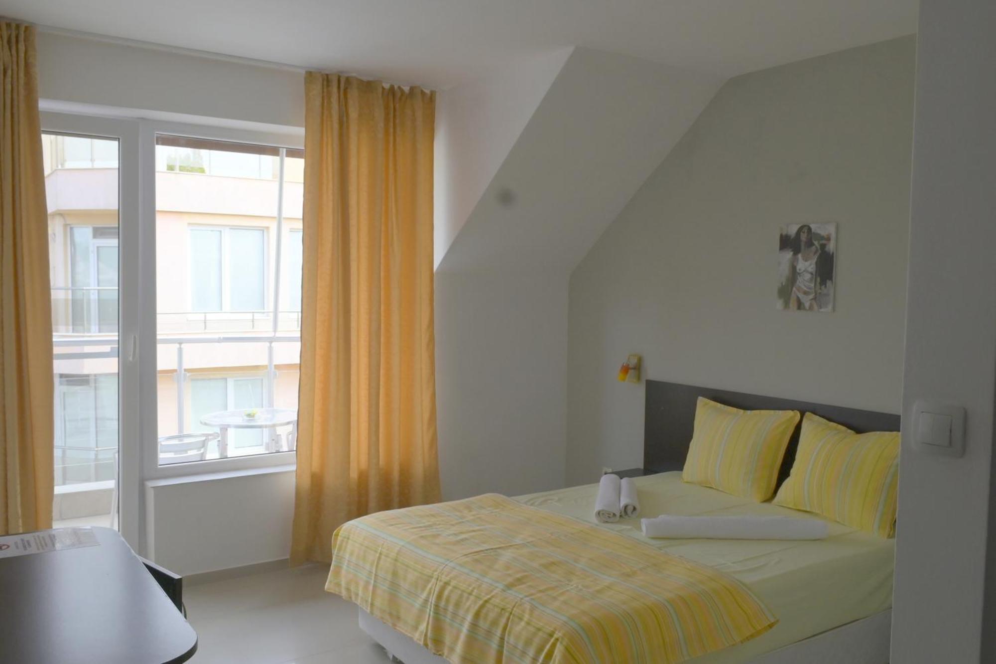 Hotel Paradise Lozenec Kültér fotó